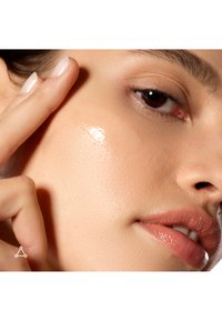 Thumbnail Image 2