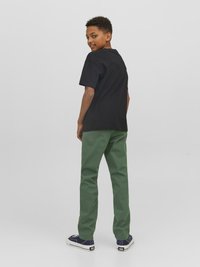 Jack & Jones Junior MARCO DAVE NOOS - Vászonnadrágok - mountain view