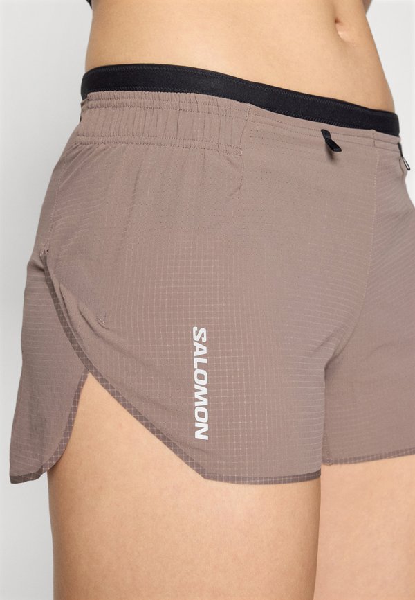 SENSE SHORTS - Sports shorts - iron3