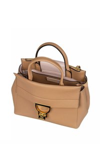 Sac à main en cuir beige avec deux poignées, fermoir doré et ouverture sur le dessus révélant une doublure intérieure rose clair et une poche intérieure.