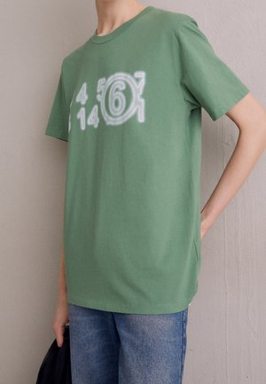 Triko s potiskem - mottled green