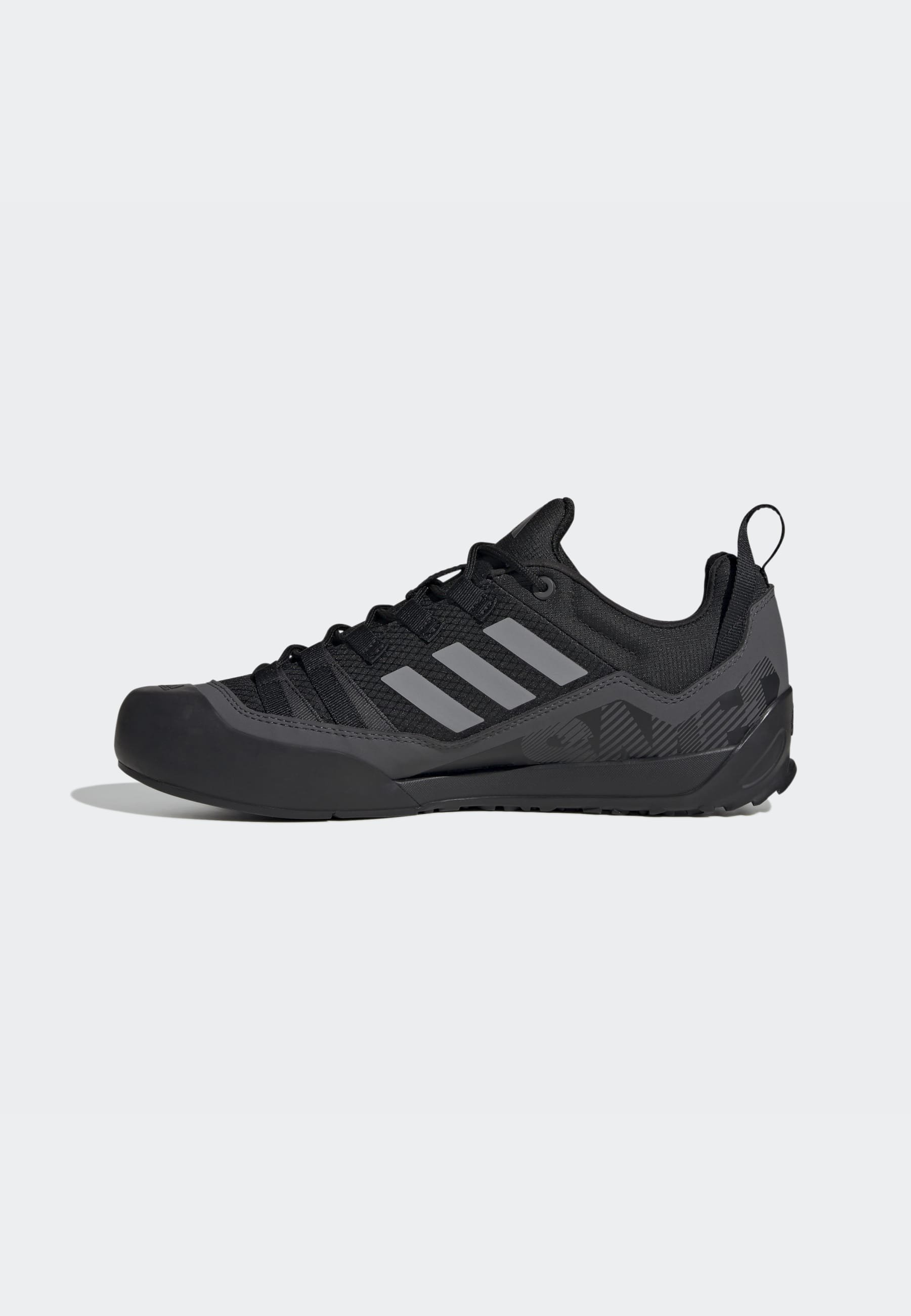 adidas Terrex SWIFT SOLO 2.0 HIKING - Trainers - core black/grey three/grey  six/black - Zalando.ie