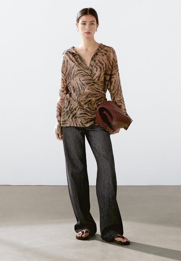 FLOWING JACQUARD - Blouse2