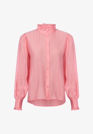 Roze blouse met een ruches hoge hals, lange pofmouwen en knoopsluiting. Gestructureerde stof met subtiele verticale strepen en gerimpelde manchetten.