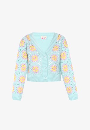 Svijetloplavi pleteni kardigan s cvjetnim granny square uzorcima u ružičastoj i žutoj boji, s V-izrezom i tri gumba sprijeda.