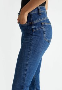 LIU JO BOTTOM UP - Uske traperice - 78516