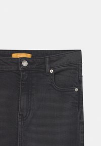 Gina Tricot Mini MOM - Džíny Relaxed Fit - offblack