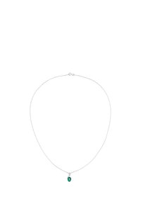 Sølv kædetræk med en lille grøn gemstone vedhæng, ovalformet, med en poleret overflade og en simpel lukning.