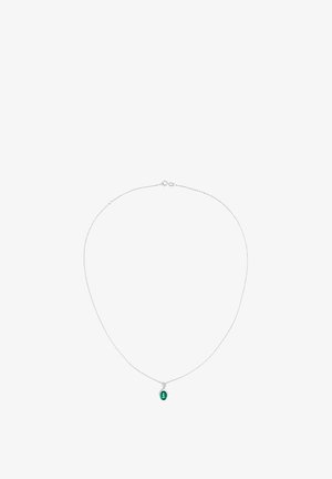 Sølv kædetræk med en lille grøn gemstone vedhæng, ovalformet, med en poleret overflade og en simpel lukning.