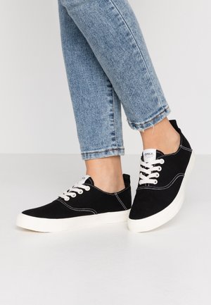 Baskets basses - black
