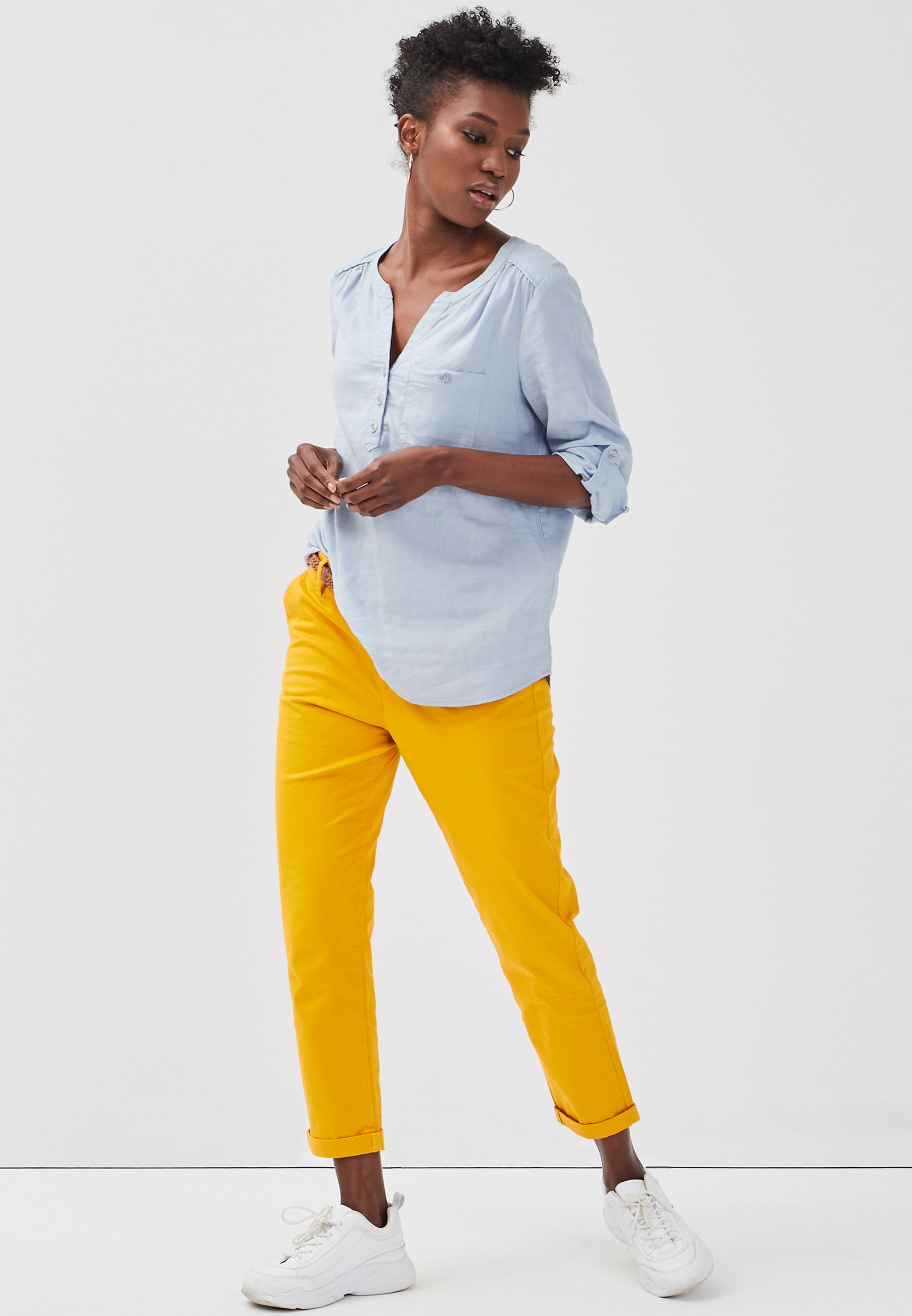 Femme Chino Femme Chino
