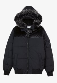 Czarna kurtka puchowa z odpinanym kapturem wyłożonym futerkiem, zapinana na zamek, z pikowanym wzorem i przednimi kieszeniami. Charakteryzuje się gładkimi i fakturowanymi fragmentami tkaniny.