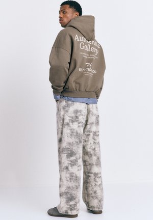 PULL&BEAR HOOODED WITH PRINT - Hættetrøje - brown