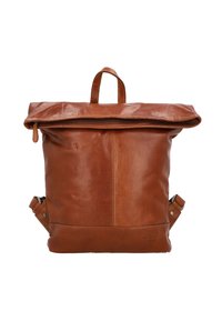 Brązowy skórzany plecak typu roll-top z zamkiem błyskawicznym, regulowanymi ramiączkami i uchwytem na górze. Gładka tekstura z subtelnymi detalami w przeszyciach.