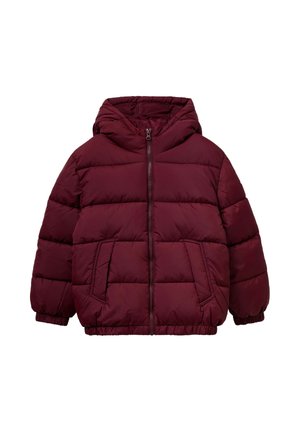 Chaqueta acolchada burdeos con capucha, que presenta un cierre frontal con cremallera, dos bolsillos laterales y puños elásticos. El diseño es acolchado y aislante.