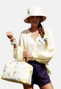 FABLE ENGLAND MEADOW CREATURES - Hattu - multi color
