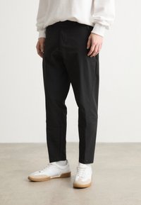 BOSS ZEM - Pantaloni - black