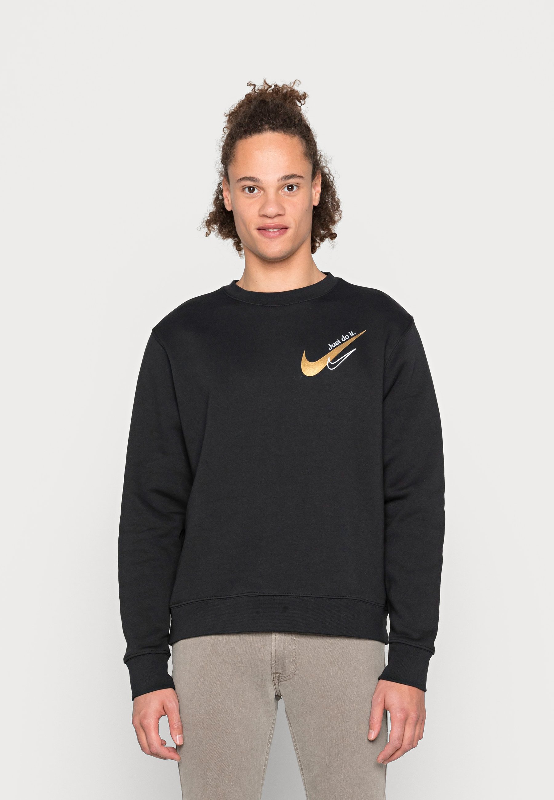 mens black nike crew neck sweatshirt