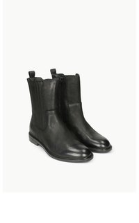 Botine din piele neagră până la gleznă, cu o textură netedă, dotate cu fermoare laterale, panouri elastice și un design elegant cu vârf rotunjit.