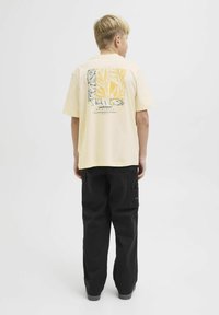 Jack & Jones Junior Tricou cu imprimeu - antique white
