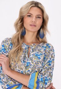 usha Denní šaty - blue multicolor