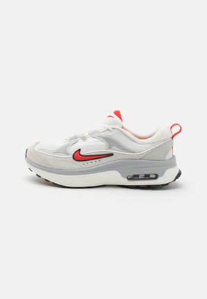 Nike Sportswear W AIR MAX BLISS - Sneakers laag - sail/chile red