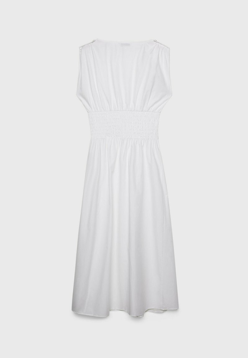 stradivarius pleated dress Stradivarius PLEATED MIDI - Day dress - white