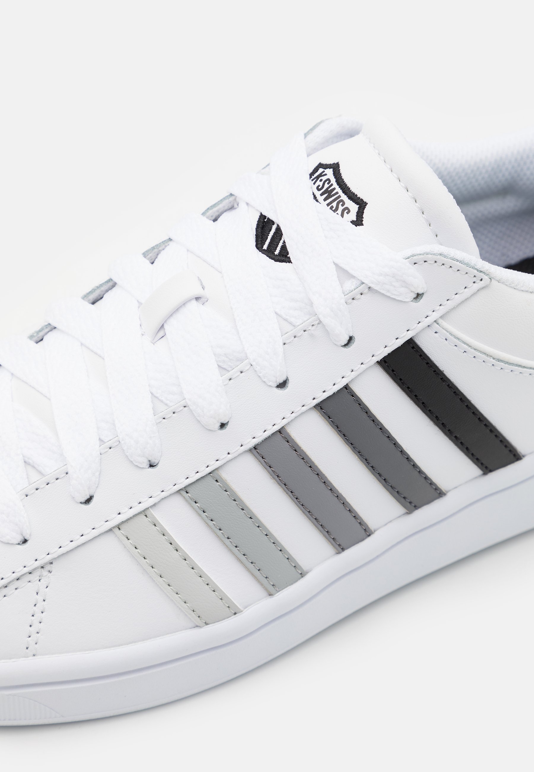 K-Swiss Herren Court Winston Sneaker In White/Black/Gradient – Leder-Tennisschuh Mit Mesh-Futter, Größe 40 EU