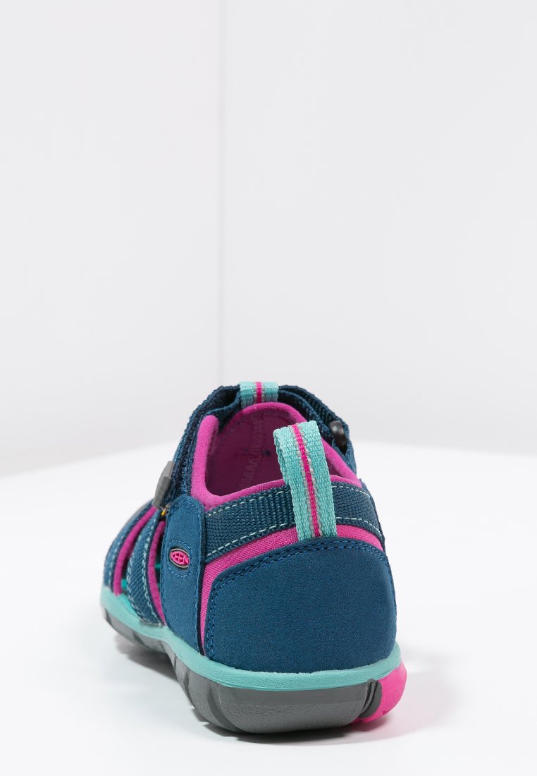 keen poseidon very berry