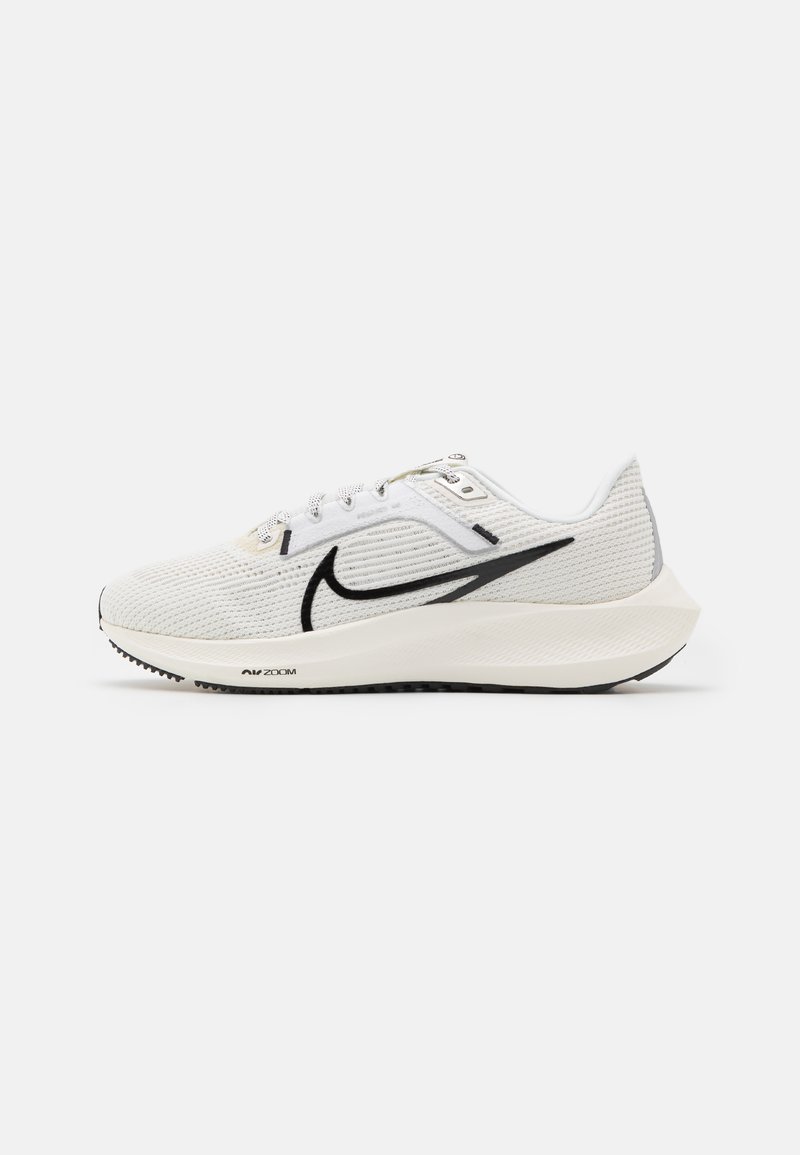 Nike Performance AIR ZOOM PEGASUS 40 - Zapatillas running asfalto - sail/black/coconut milk/white