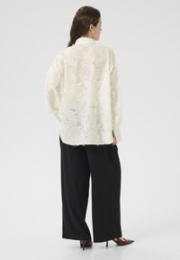 Kaffe PARIVA - Bluza s gumbima - chalk