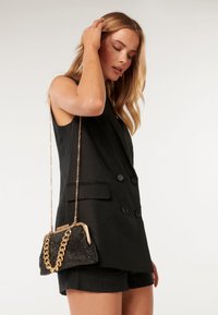 Forever New ABIGAIL - Geantă de mână - black
