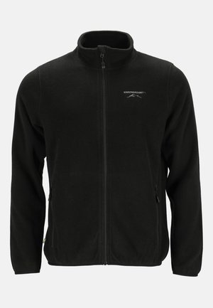 Zwarte fleecejack met een hoge kraag, volledige rits aan de voorkant, twee zijzakken en een logo dat op de bovenste linkerkant is weergegeven. Zachte textuur.
