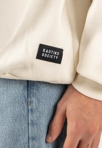 Kaotiko PARTY UNISEX - Sudadera - ivory