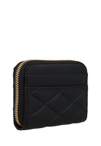Portefeuille noir matelassé avec fermeture éclair dorée. Le matériau semble lisse et texturé, avec des emplacements pour cartes d'un côté et un design élégant et compact.