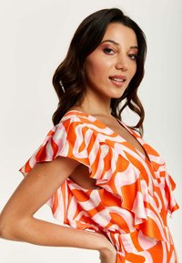 Liquorish ABSTRACT PRINT WITH FRILL DETA - Day dress - coral/light pink/white