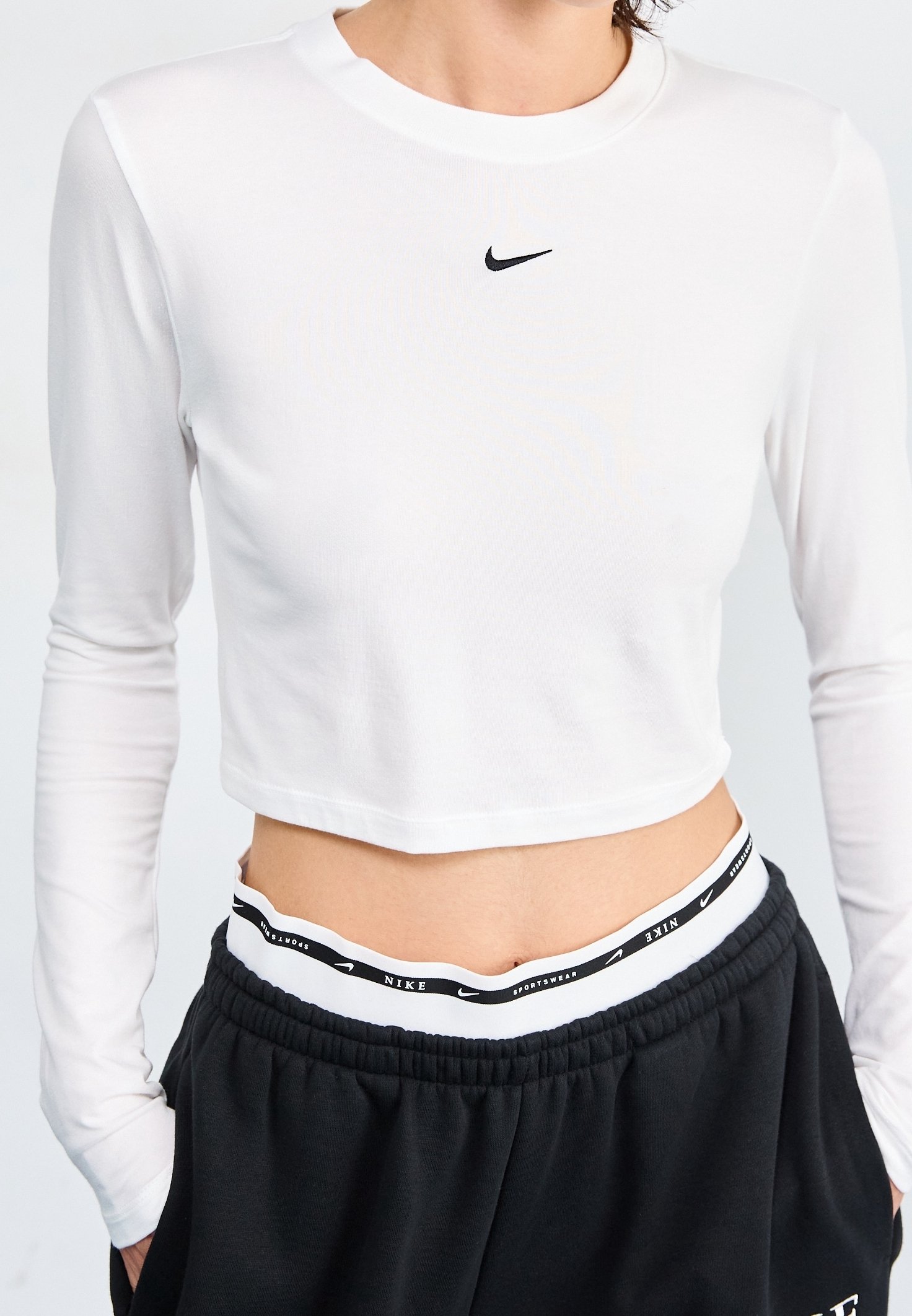nike white long sleeve crop top