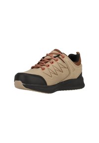 Scarpa sportiva beige e marrone con suola nera e protezione per le punte, design zigzag color sabbia sul lato e lacci marroni, angolata per mostrare il lato esterno.