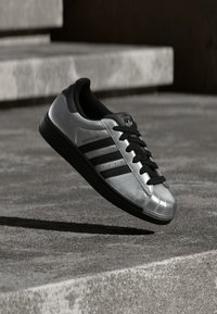 SUPERSTAR II W - Trainers - silver-coloured metallic/core black