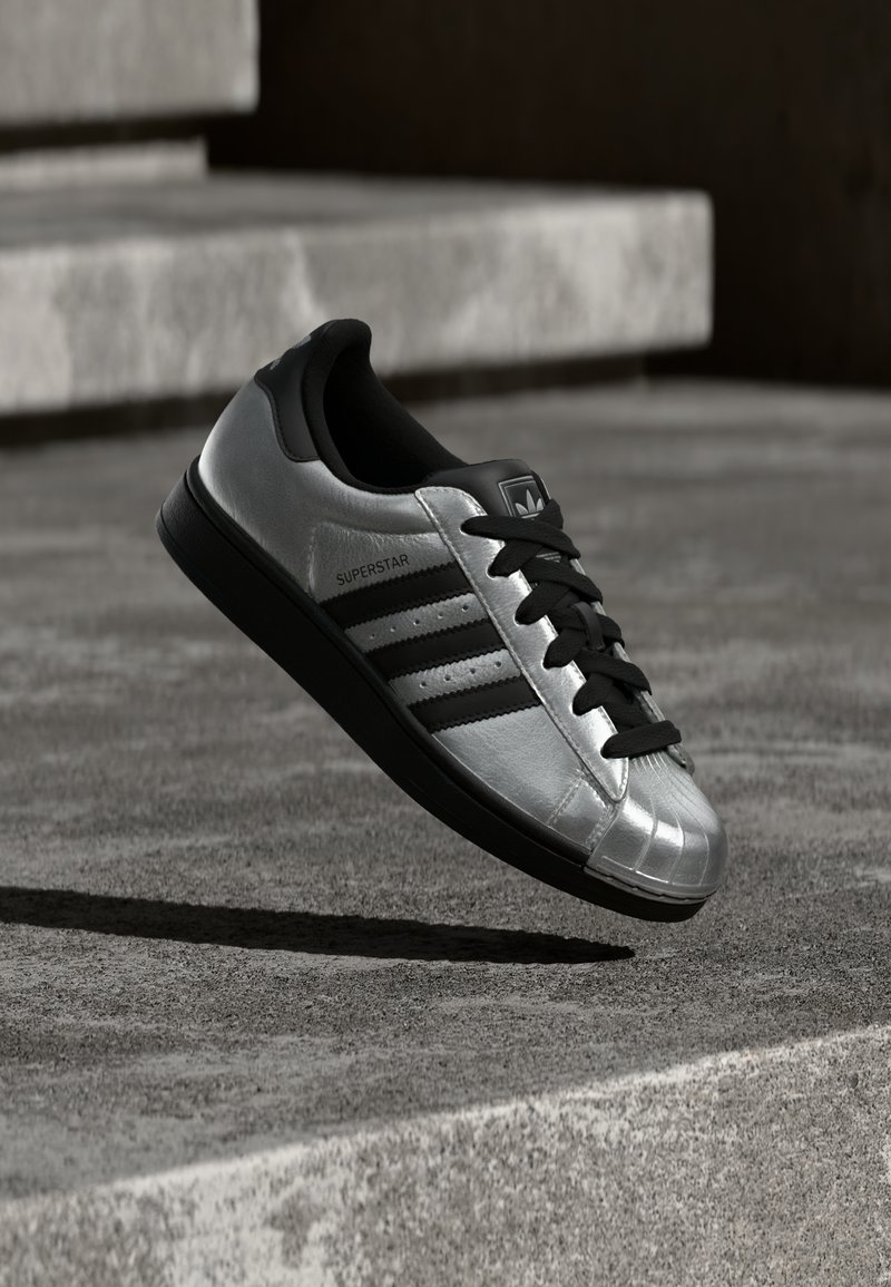 adidas Originals SUPERSTAR II silver-coloured metallic/core black/silver-coloured