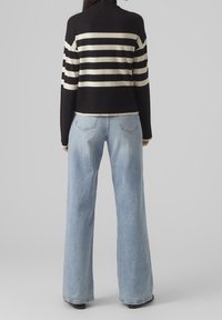 Vero Moda Petite Strickpullover - black