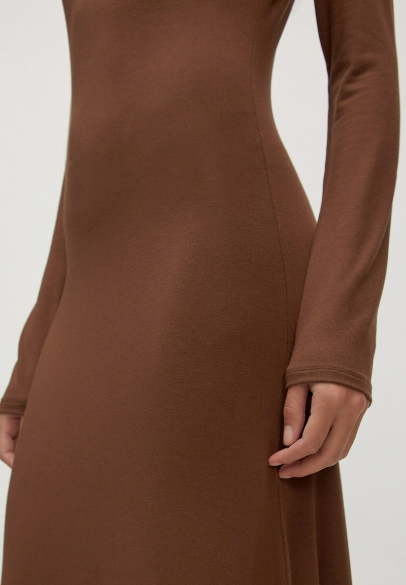 EDITED VANGELIA - Maxi dress - braun/brown - Zalando EDITED VANGELIA - Maxi dress - braun/brown - Zalando
