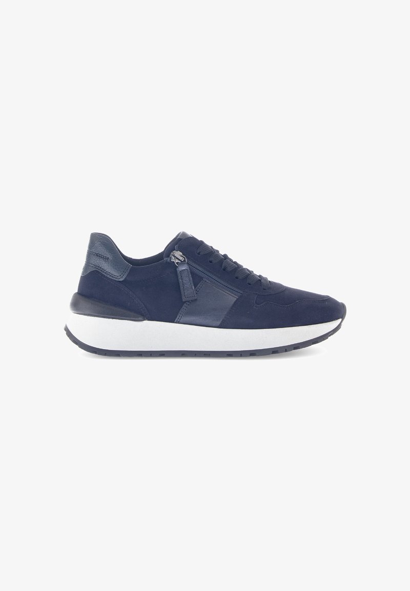 Sneaker blu navy realizzati in pelle scamosciata e pelle, con suola bianca, design con lacci e dettaglio con zip laterale. Texture liscia con accenti.