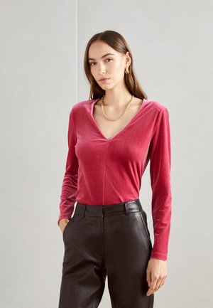 Long sleeved top - vivacious