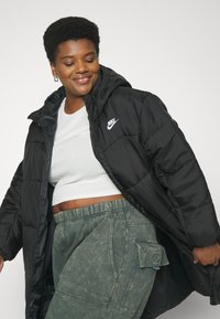 Nike Sportswear TF THRMR CLSC  - Parka - black/white