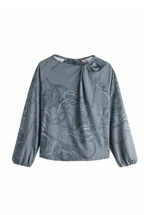 Pilka ilgomis rankovėmis palaidinė su šilkinio audinio tekstūra, tamsesnės spalvos virvės raštu, surenkamu kaklo apykaklės elementu ir elastinėmis rankogaliais.