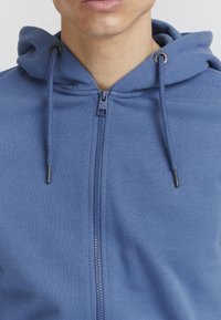 11 Project PRTHORBJÖRN - Majica s kapuljačom - dutch blue
