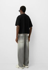 Bershka Jeans relaxed fit - light grey