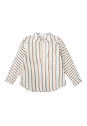 Camisa de manga larga con cuello mandarín, tela ligera, rayas verticales en azul y naranja sobre fondo blanco y dobladillo curvado.