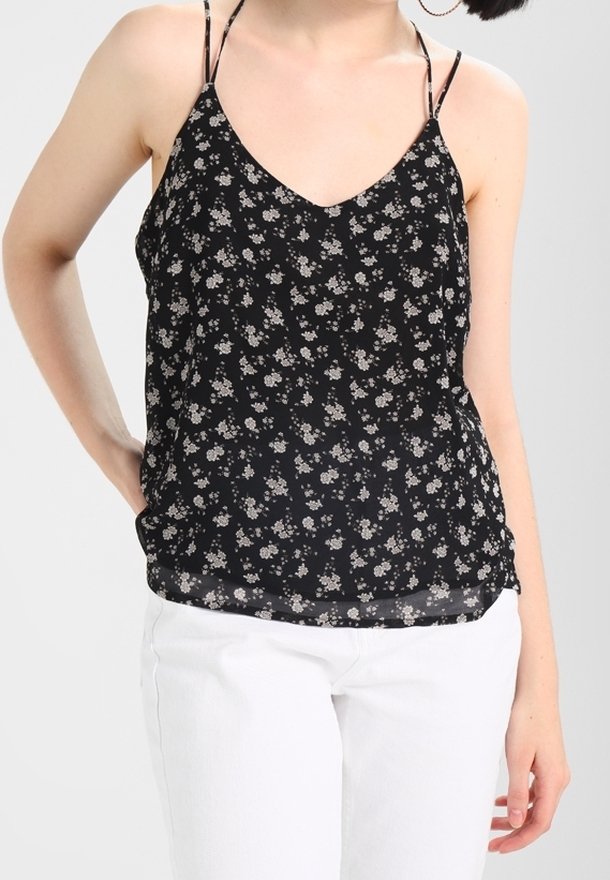 Czarny top bez rękawów z cienkimi ramiączkami, zdobiony kwiatowym wzorem w odcieniach kremu. Lekka, zwiewna tkanina z dekoltem w kształcie litery V.